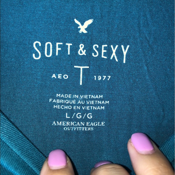 NWOT Large AE soft and sexy tee - Picture 3 of 3